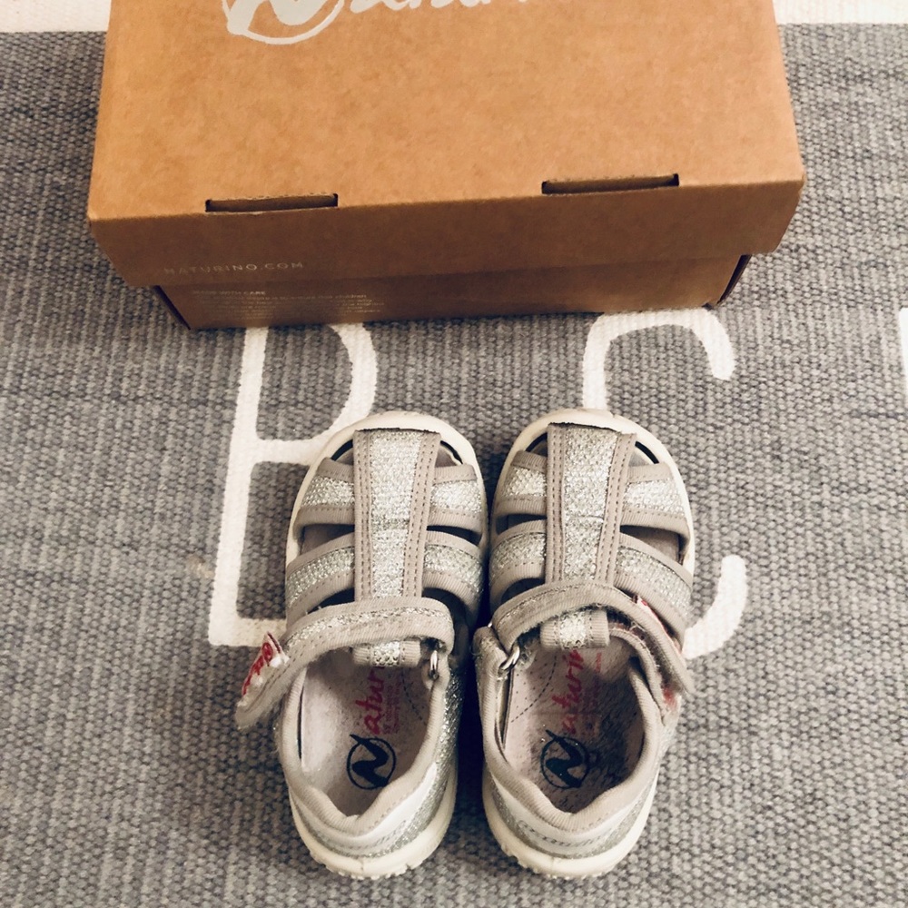 Naturino silver sparkly sandals